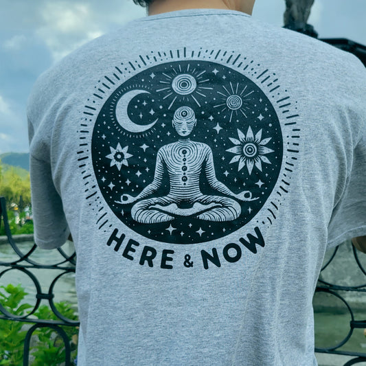 Here & Now Camiseta